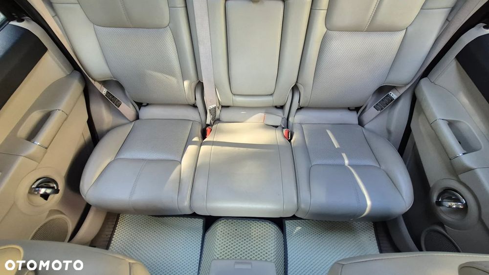 Jeep Commander 5.7 V8 Limited - 39