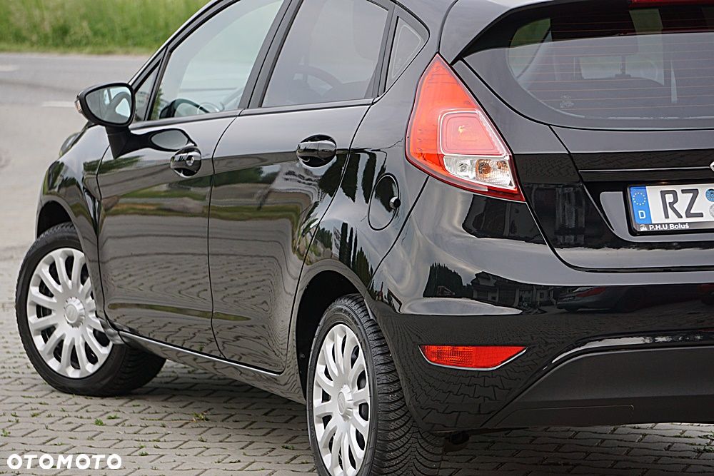 Ford Fiesta 1.25 Celebration - 15