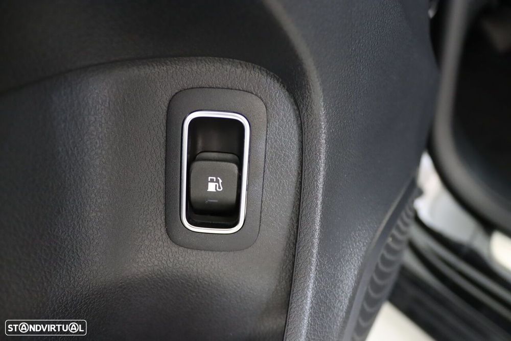 Mercedes-Benz A 250 Limousine - 20