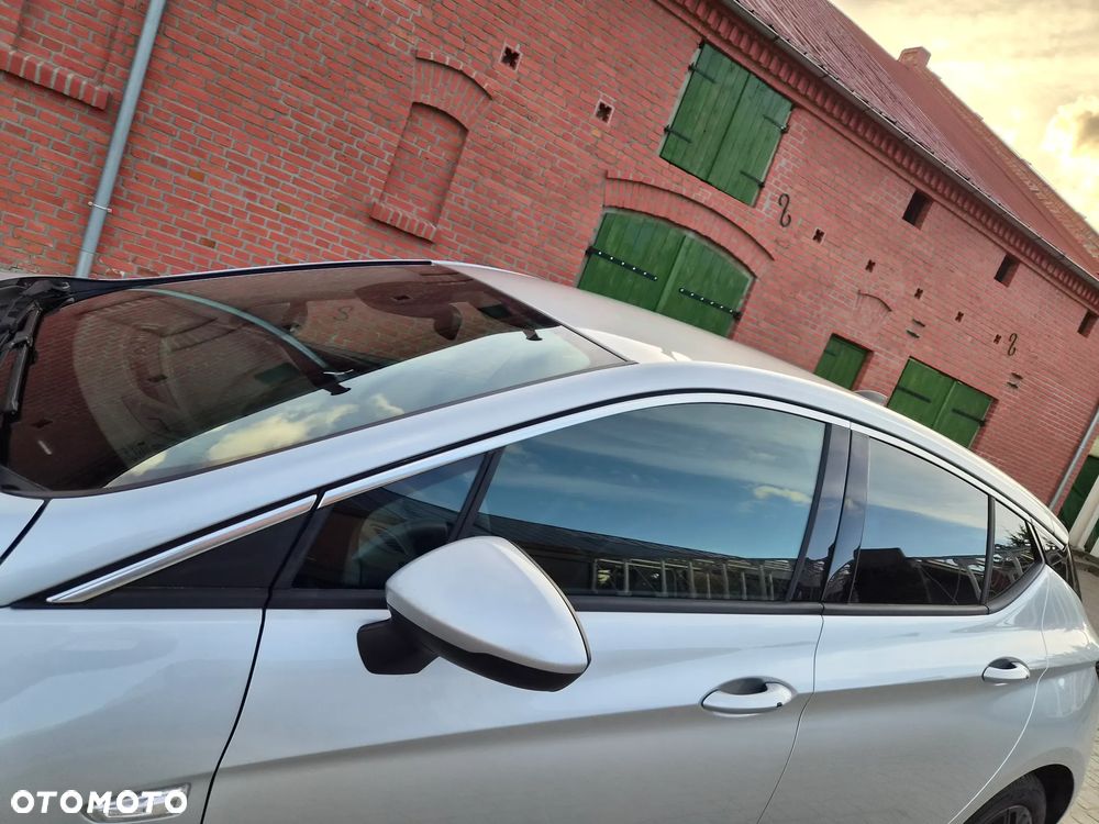 Opel Astra 1.4 Turbo Innovation - 10