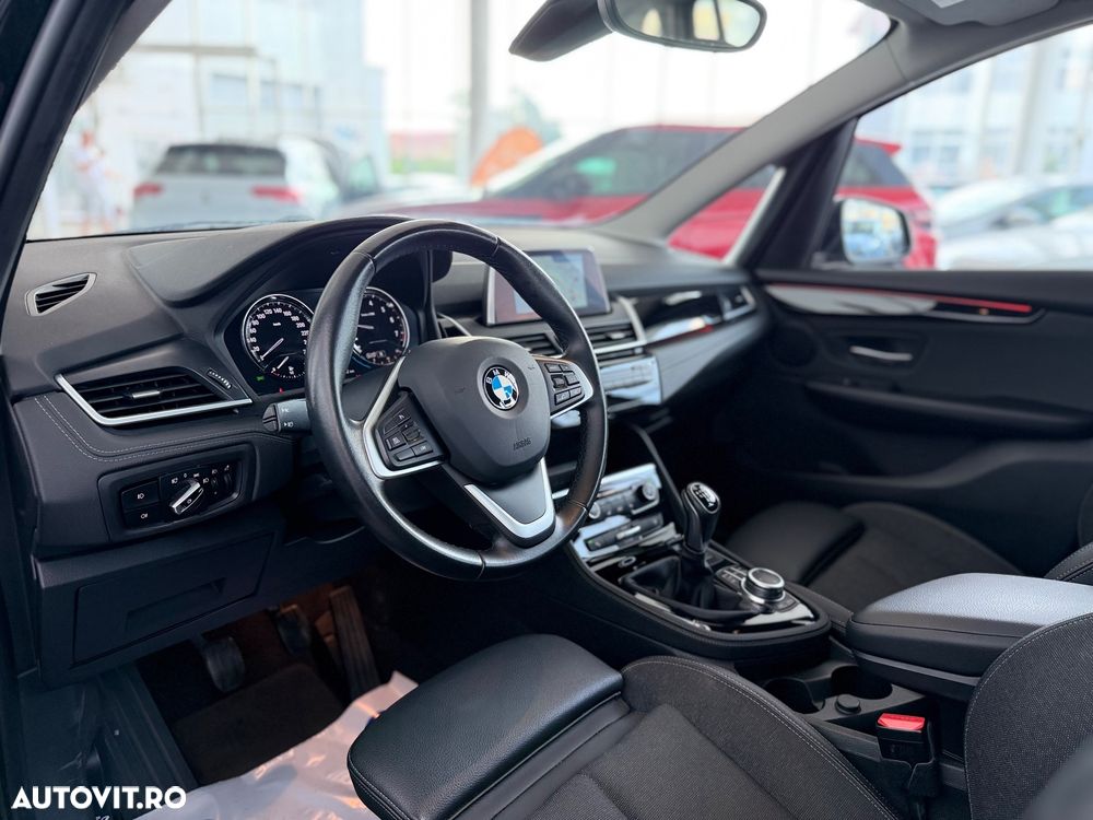 BMW Seria 2 216i Sport Line - 15