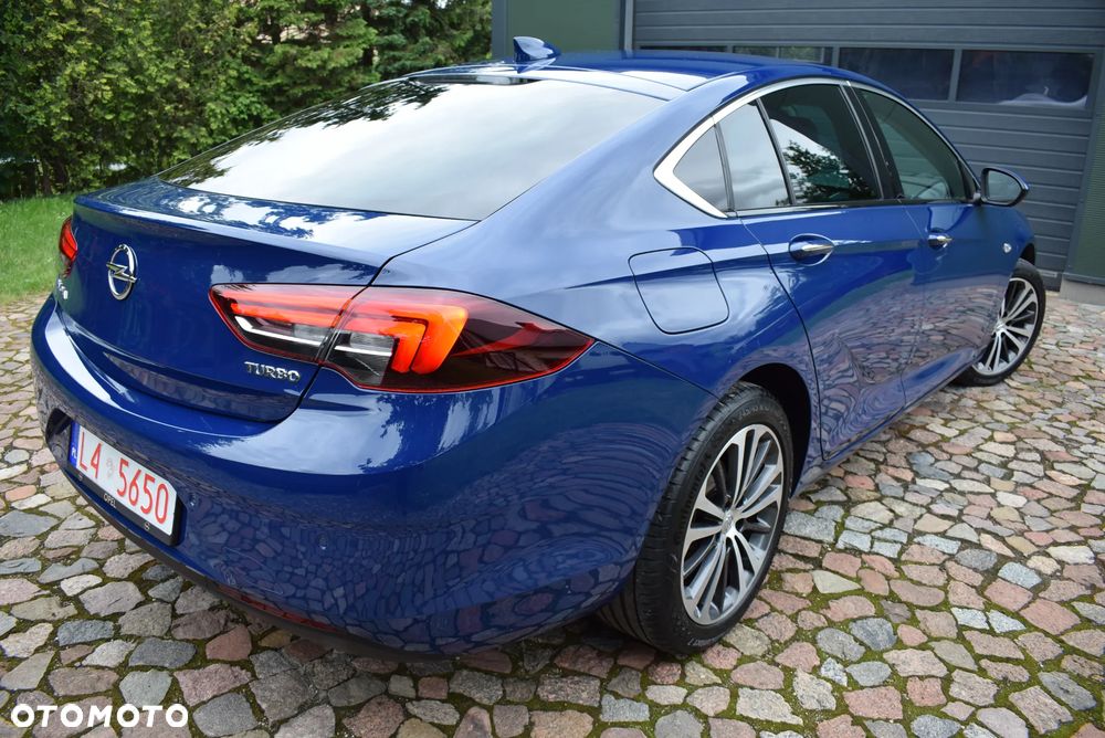 Opel Insignia - 15