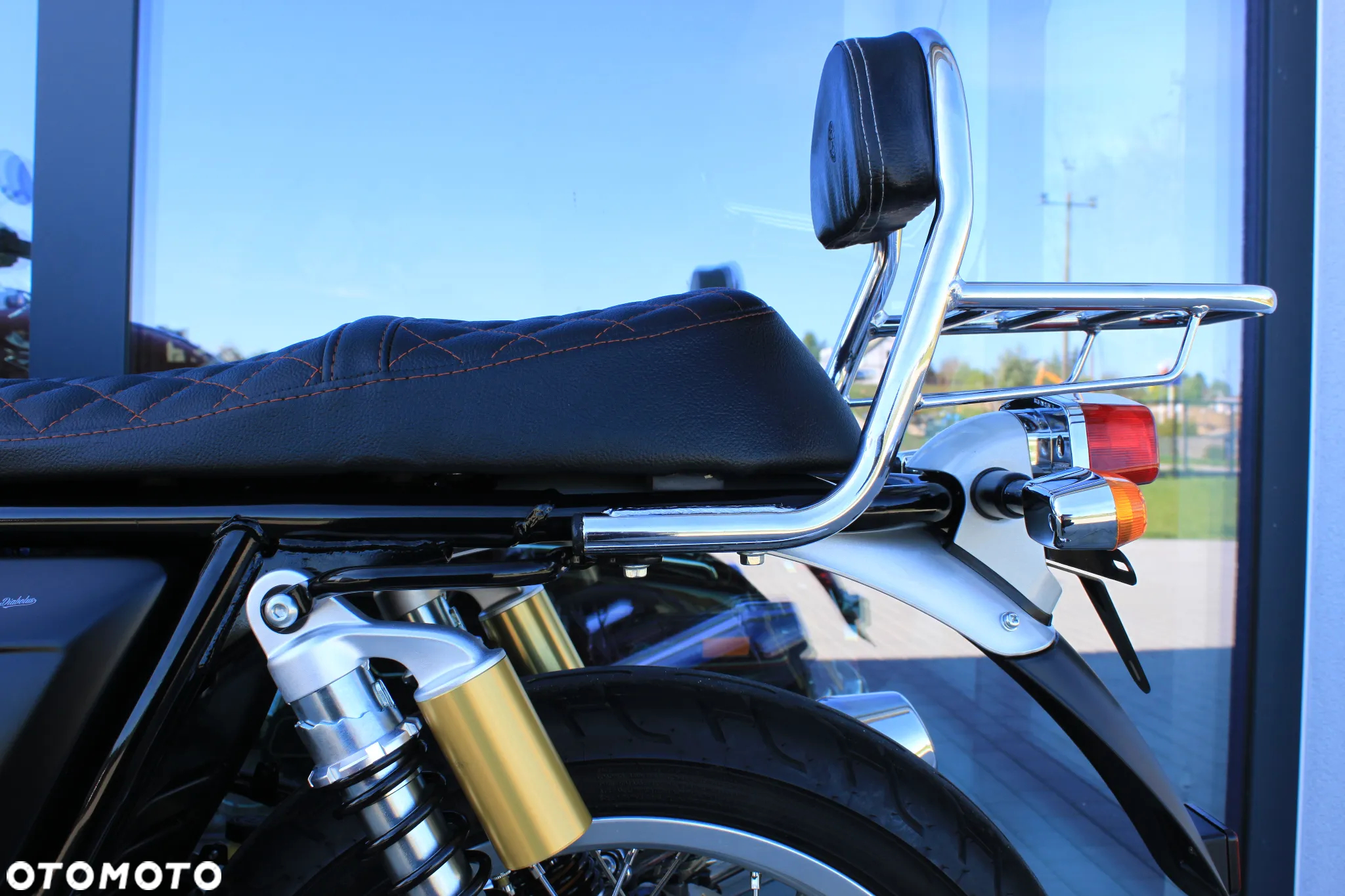 Royal Enfield Interceptor - 15