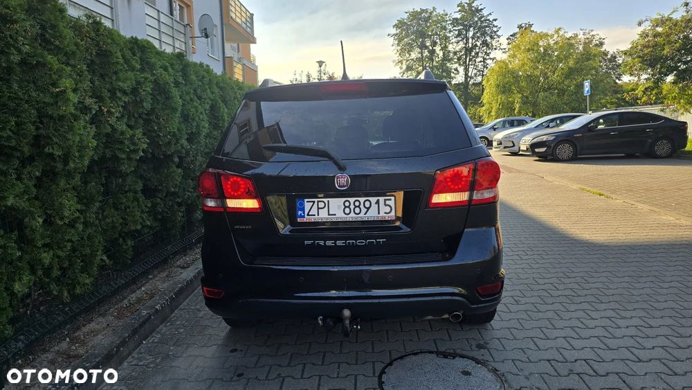 Fiat Freemont 2.0 Multijet Lounge AWD - 3