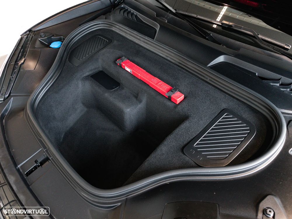 Porsche Macan Standard - 40