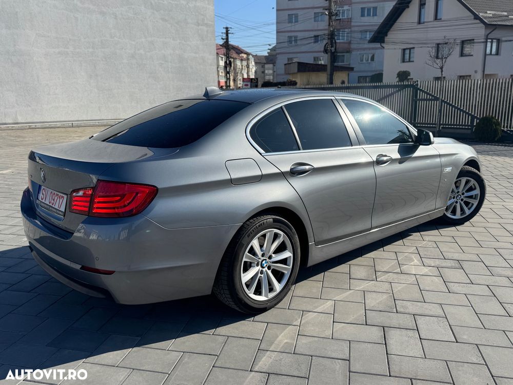 BMW Seria 5 520d Aut. Luxury Line - 6