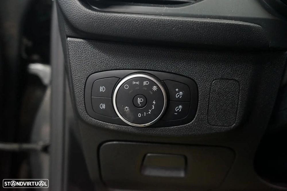 Ford Focus 1.5 TDCi EcoBlue ST-Line - 26