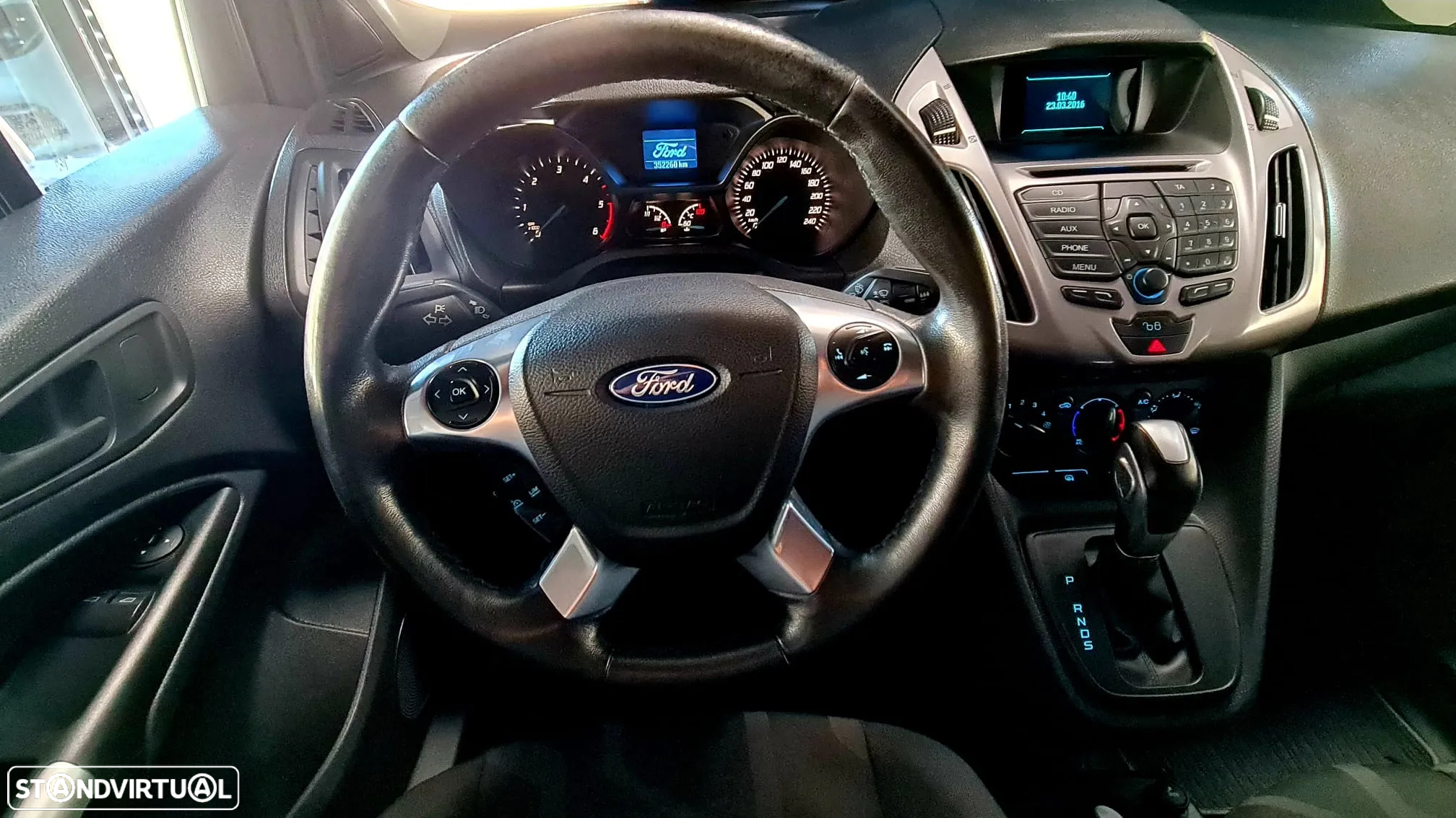 Ford TRANSIT CONNECT - 11