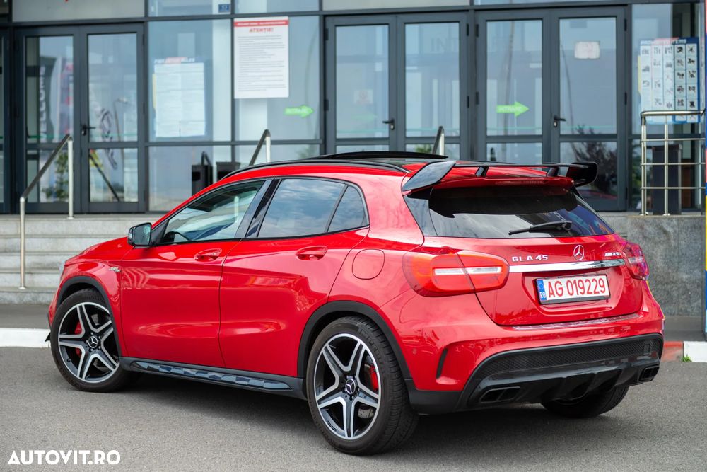 Mercedes-Benz GLA 45 AMG 4MATIC Aut. - 26