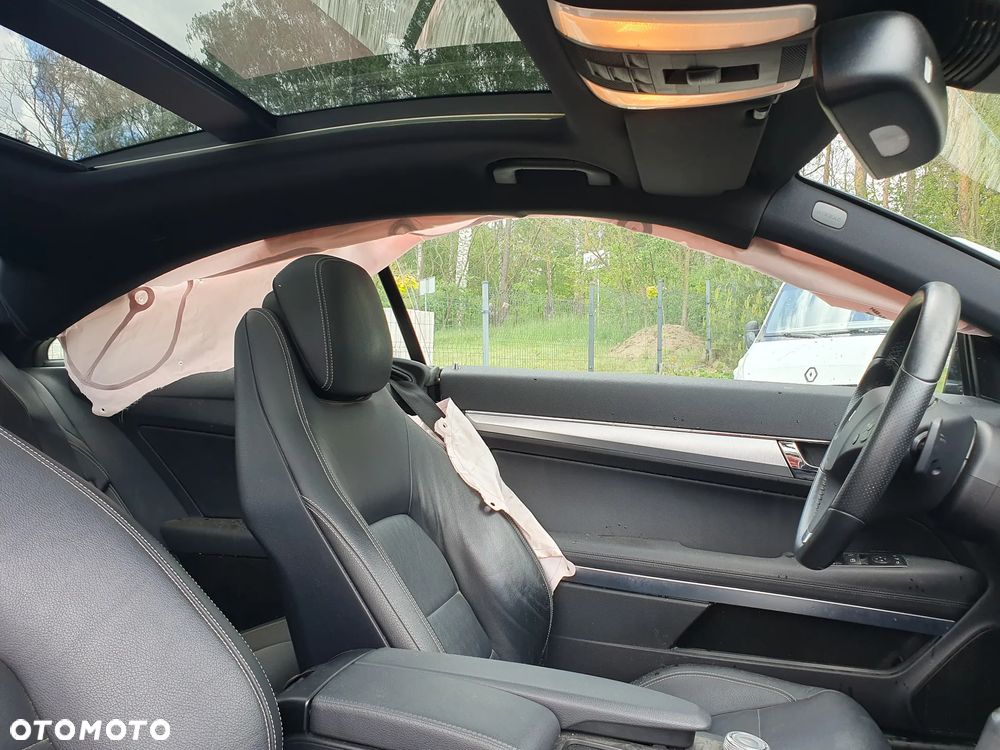Mercedes-Benz Klasa E 350 CGI BlueEFFICIENCY 7G-TRONIC Avantgarde - 23