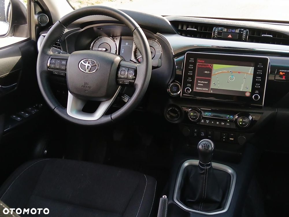Toyota Hilux 2.8 D-4D Double Cab SR5 4x4 - 25