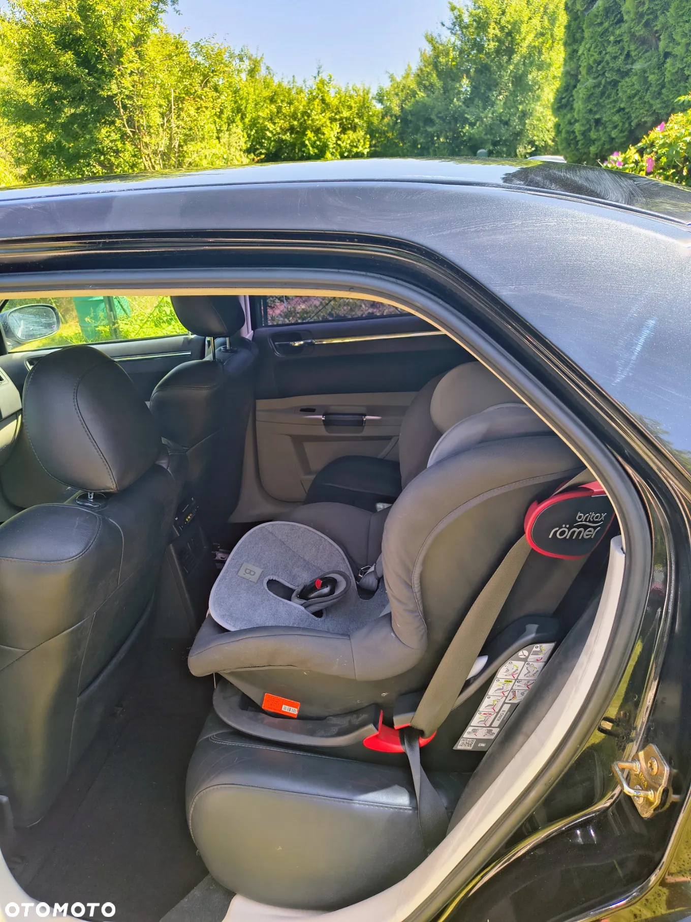 Chrysler 300C 6.1 V8 Hemi SRT8 - 8