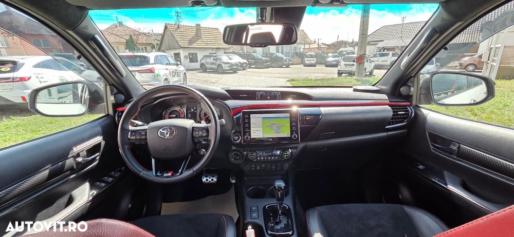 Toyota Hilux 2.8D 204CP 4x4 Double Cab AT GR Sport - 20
