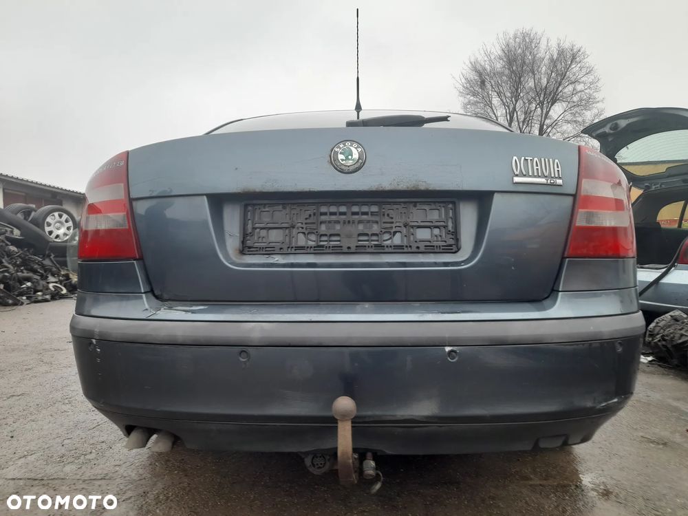 SKODA OCTAVIA II DRZWI PRAWY TYŁ PRAWE TYLNE LF7V 9901 - 14