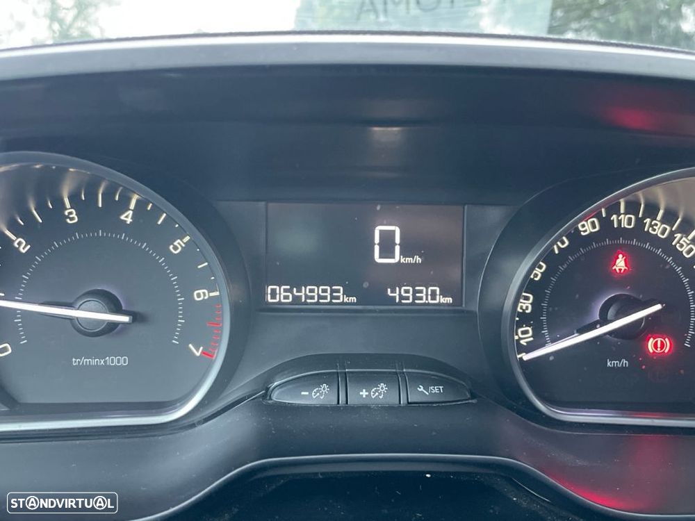 Peugeot 208 1.2 PureTech Active - 3