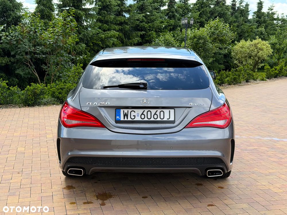 Mercedes-Benz CLA 250 4Matic 7G-DCT AMG Line - 6