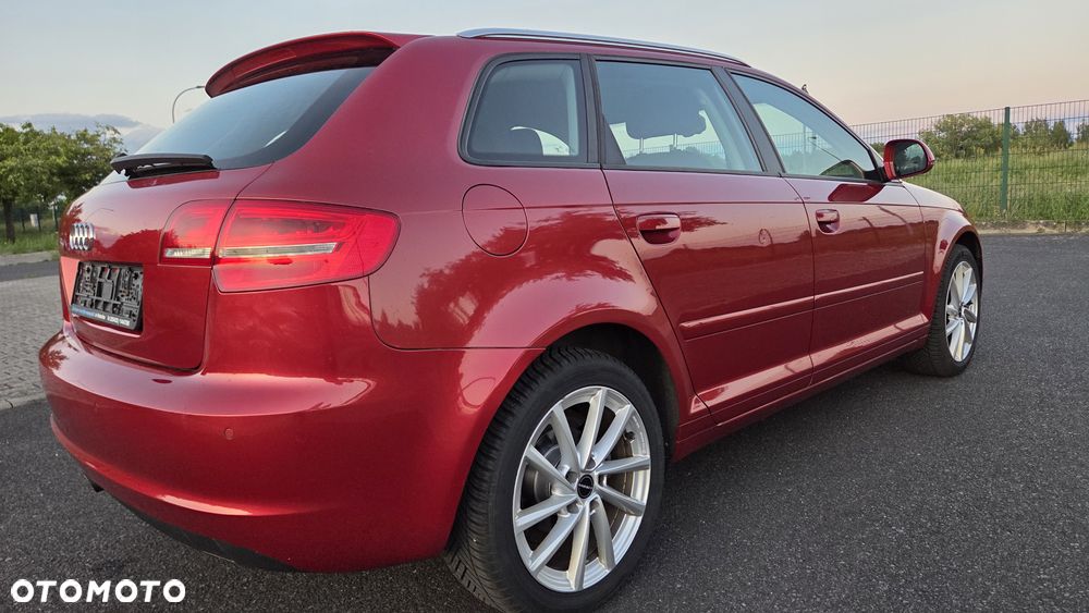 Audi A3 Sportback 1.4 TFSI S tronic Attraction - 4