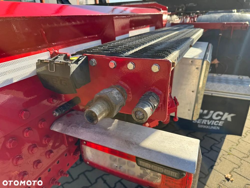 Volvo FH16 750 8x4 POJAZD DO DRZEWA - 24