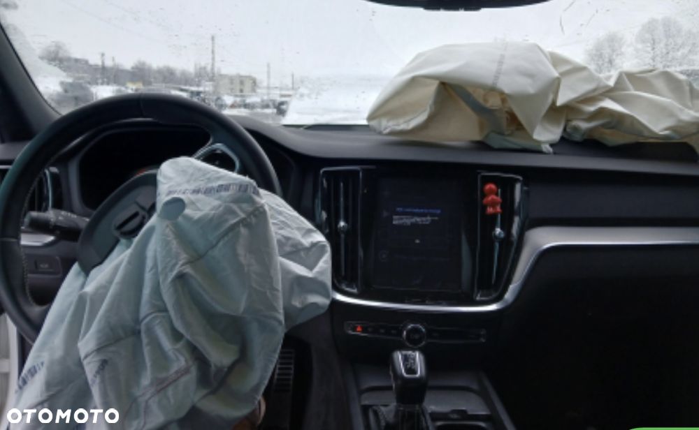 Volvo S60 T6 AWD Geartronic RDesign - 18