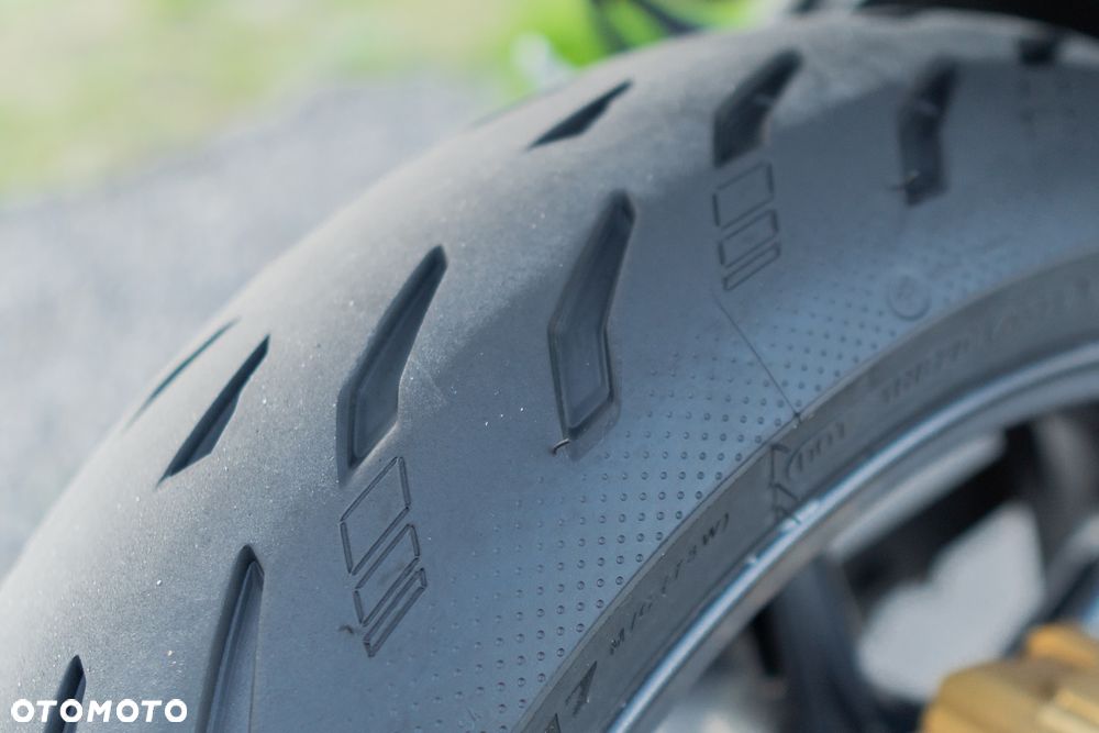 Triumph Street Triple - 26