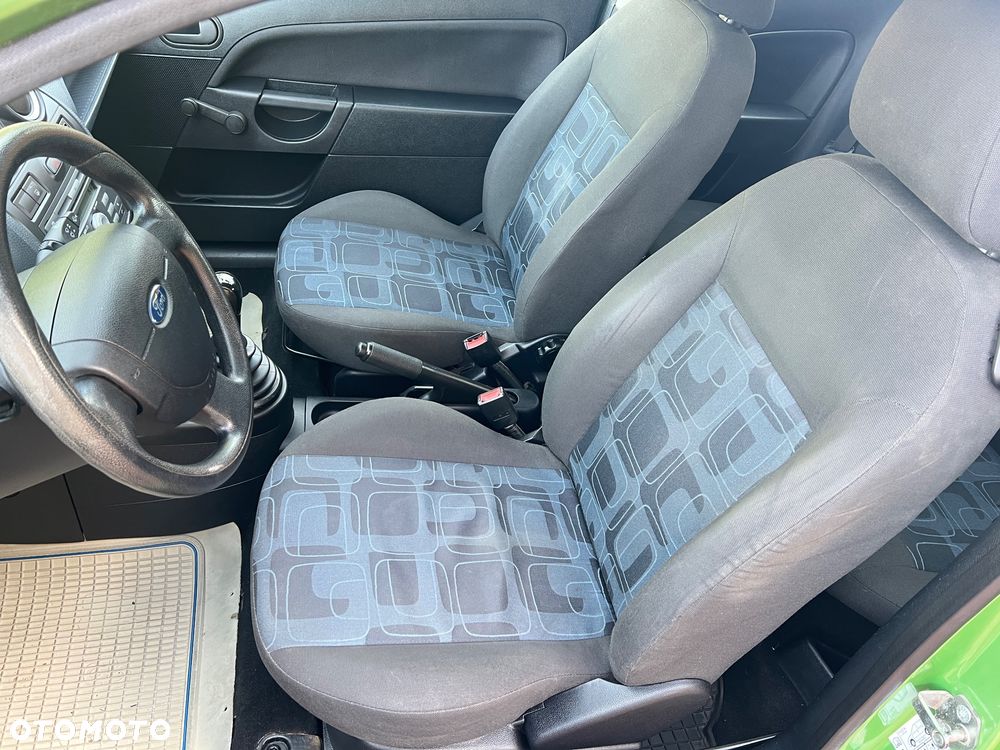 Ford Fiesta 1.3 - 14