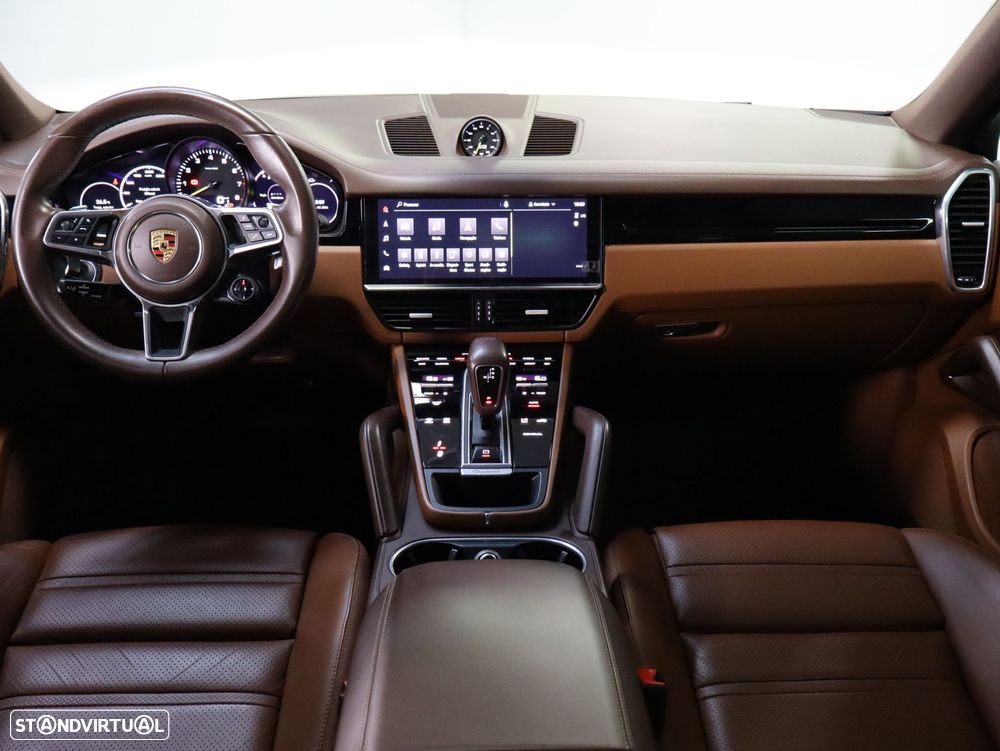 Porsche Cayenne Coupé E-Hybrid - 10