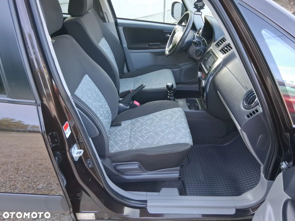 Suzuki SX4 2.0 DDiS 4x4 Style - 8