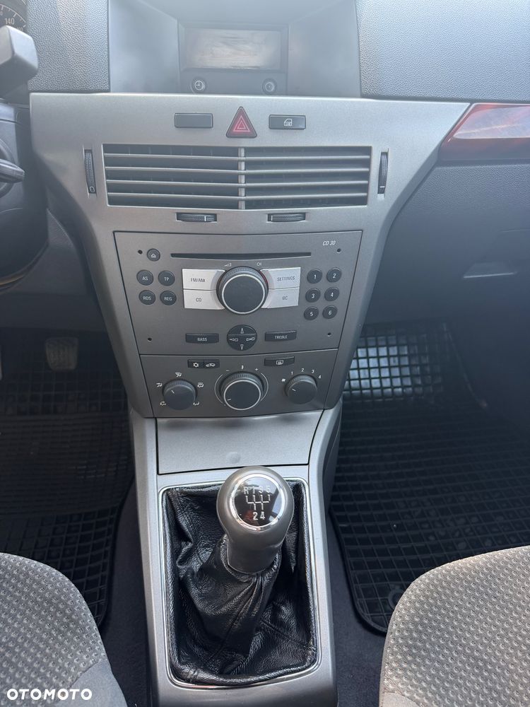 Opel Astra - 27