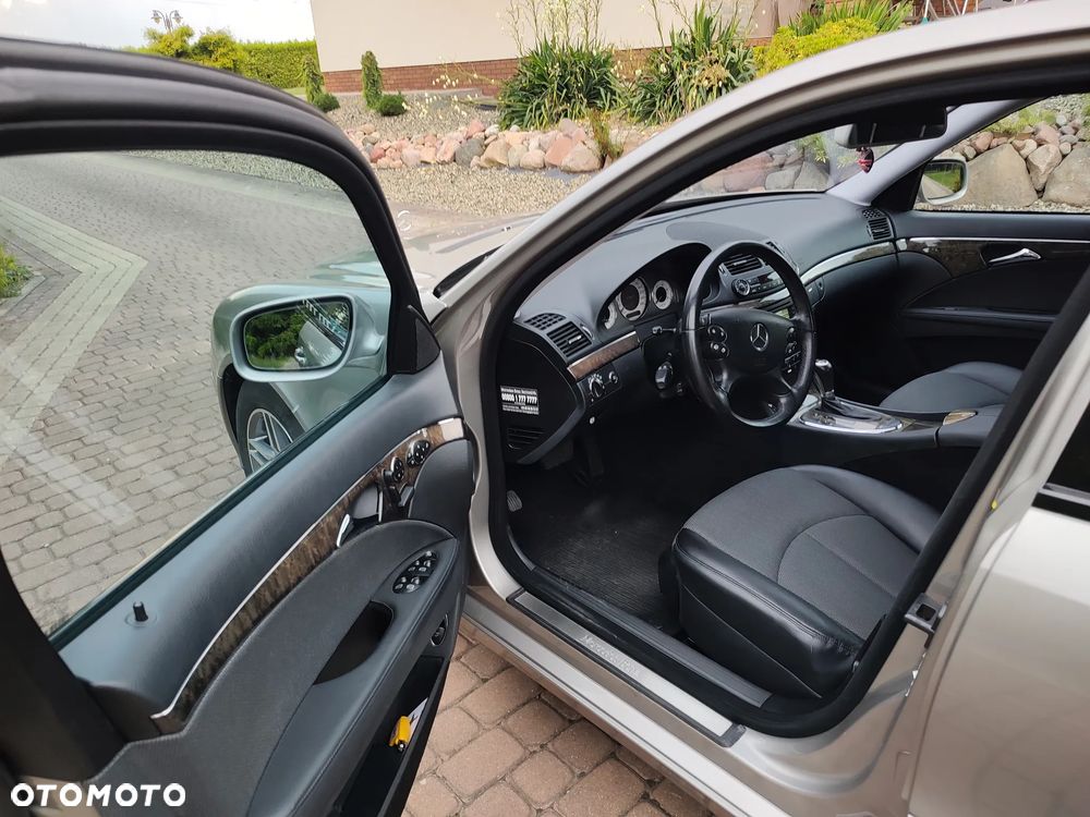 Mercedes-Benz Klasa E 320 CDI 4Matic Automatik Avantgarde DPF - 9