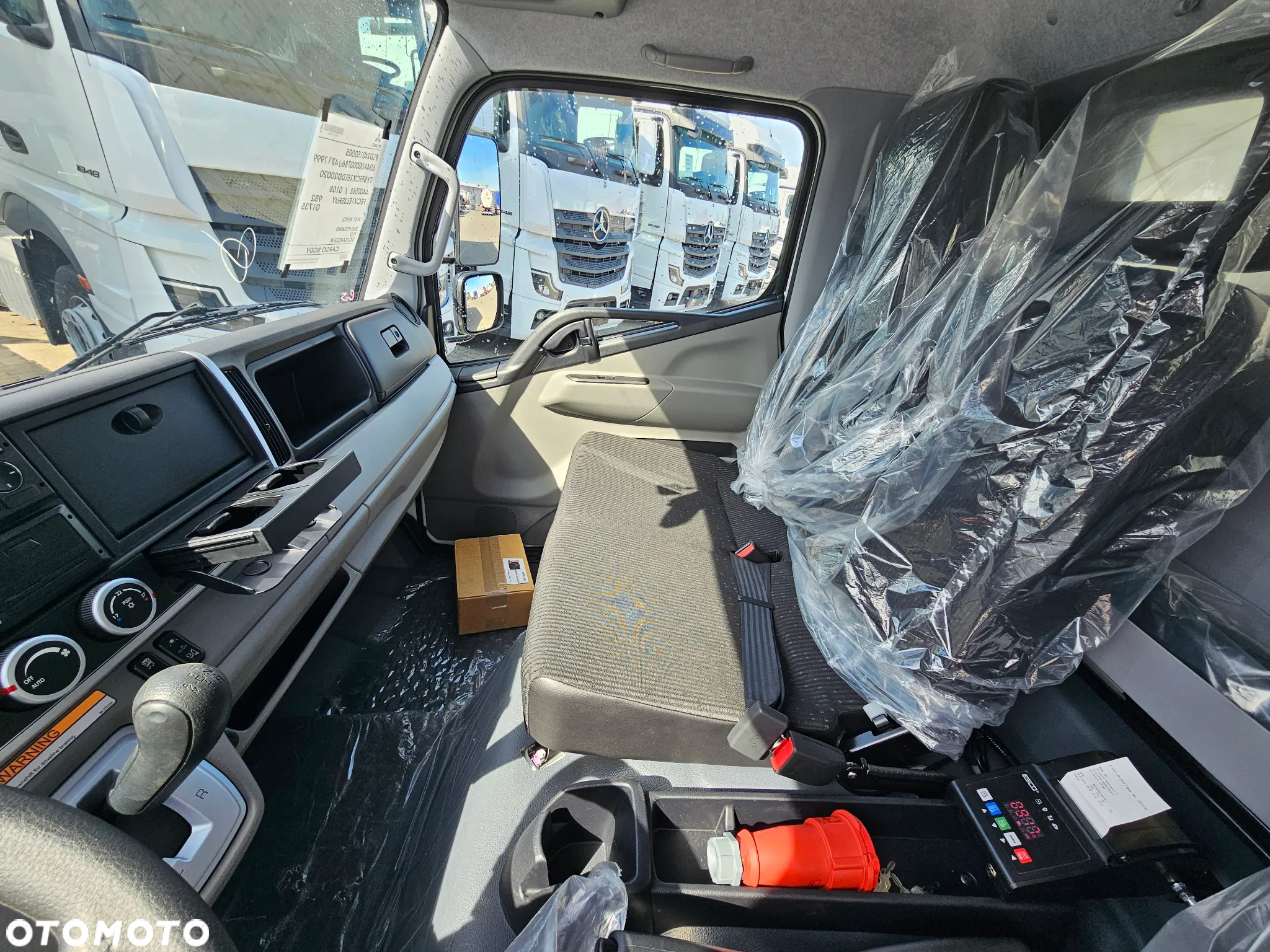 FUSO CANTER 9C18 CHŁODDNIA CARRIER - 18