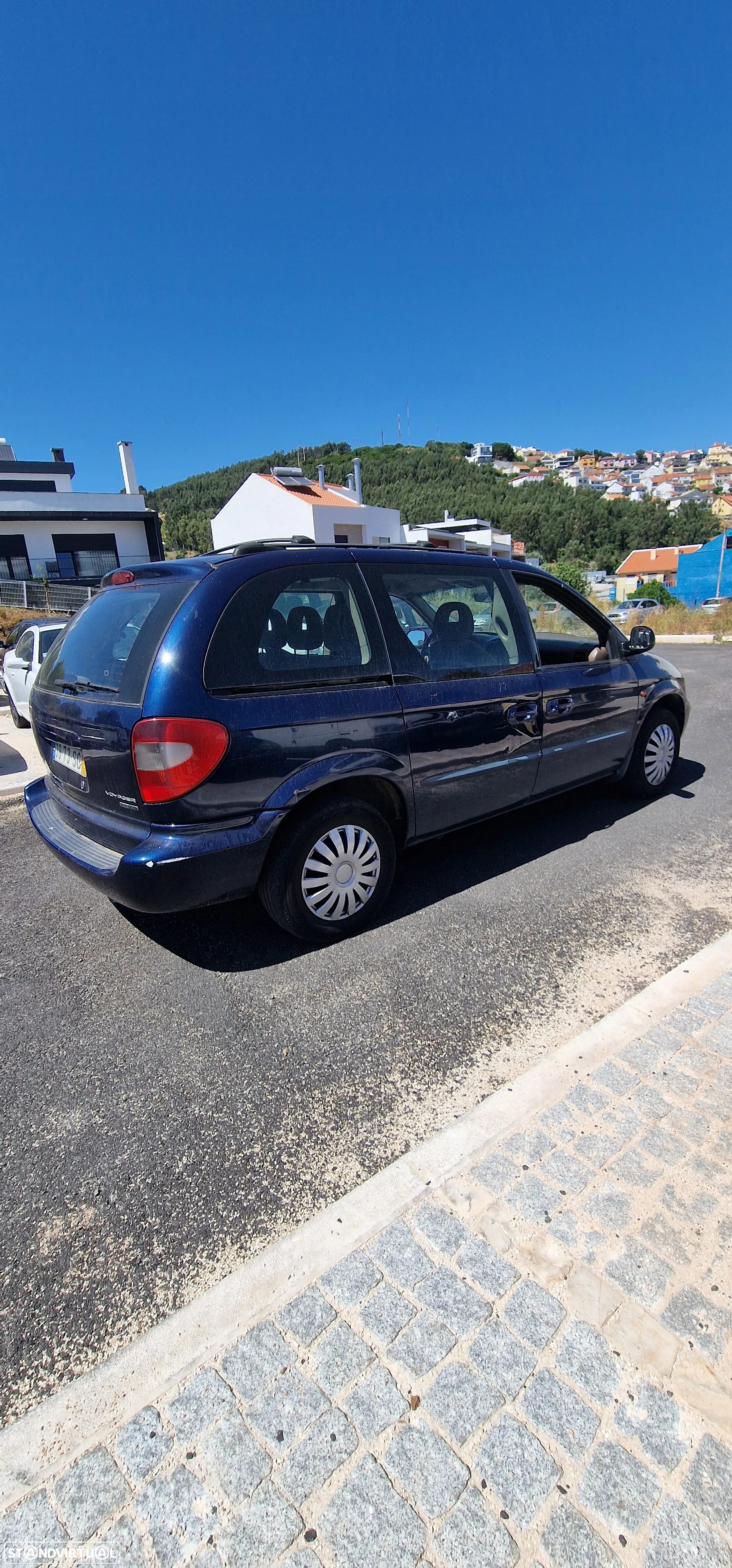 Chrysler Voyager 2.5 CRD SE - 4