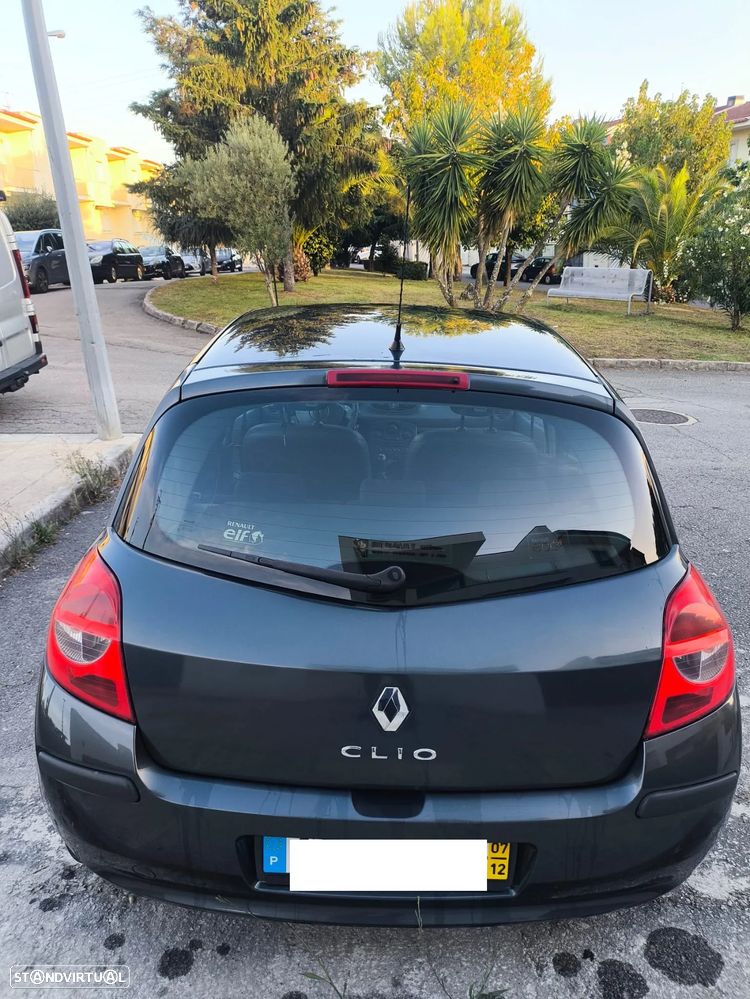 Renault Clio 1.5 dCi Confort - 23