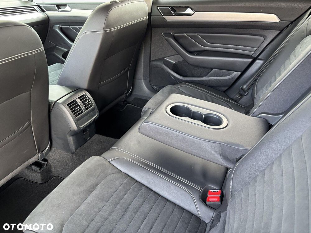 Volkswagen Passat Variant - 17