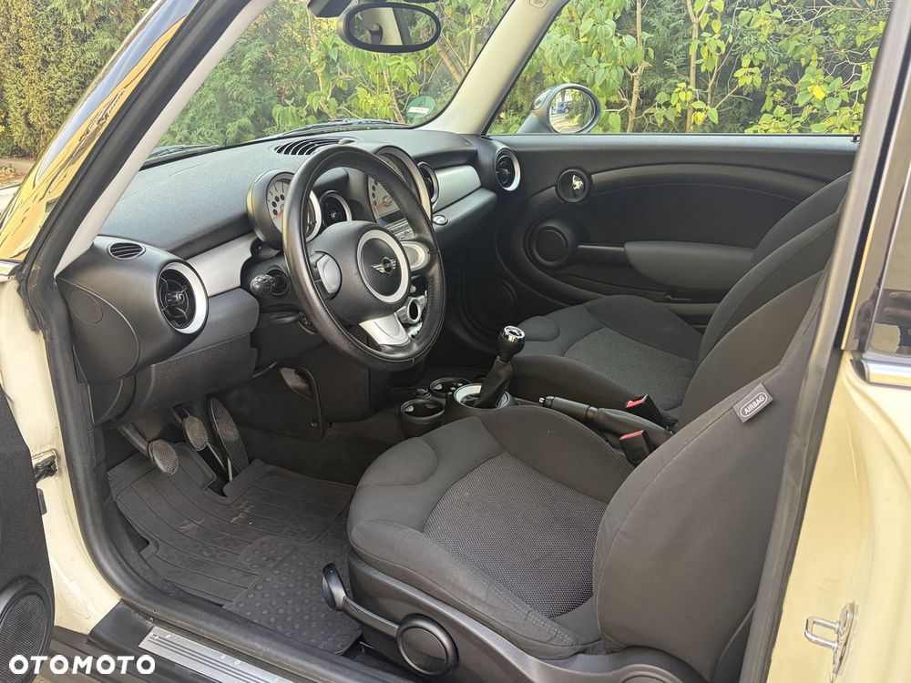 MINI Cooper - 24