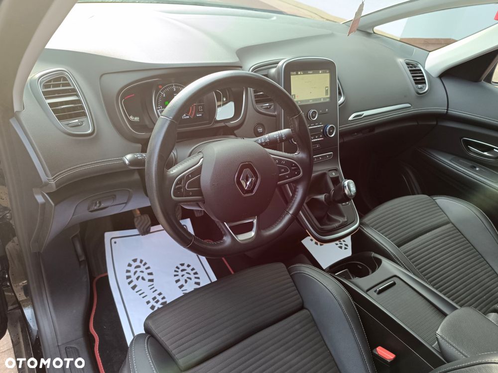 Renault Grand Scenic BLUE dCi 120 BLACK EDITION - 25