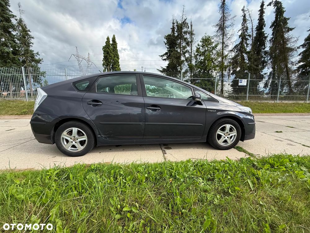 Toyota Prius - 22