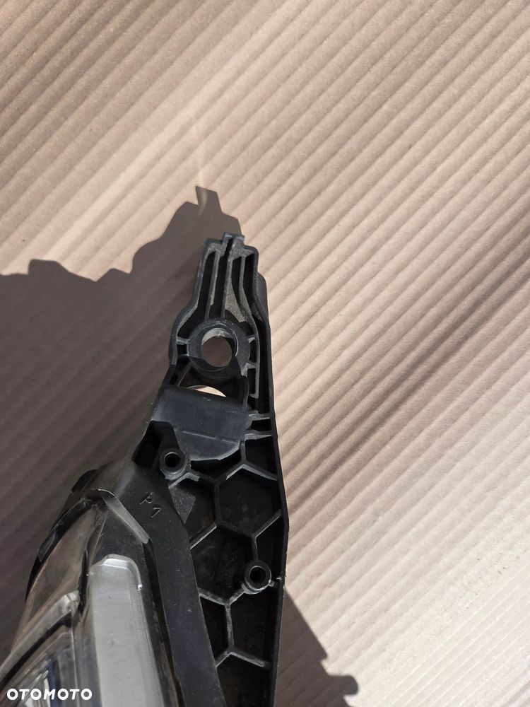 Lampa przednia prawa Peugeot 208 I LIFT  9810805880 - 8