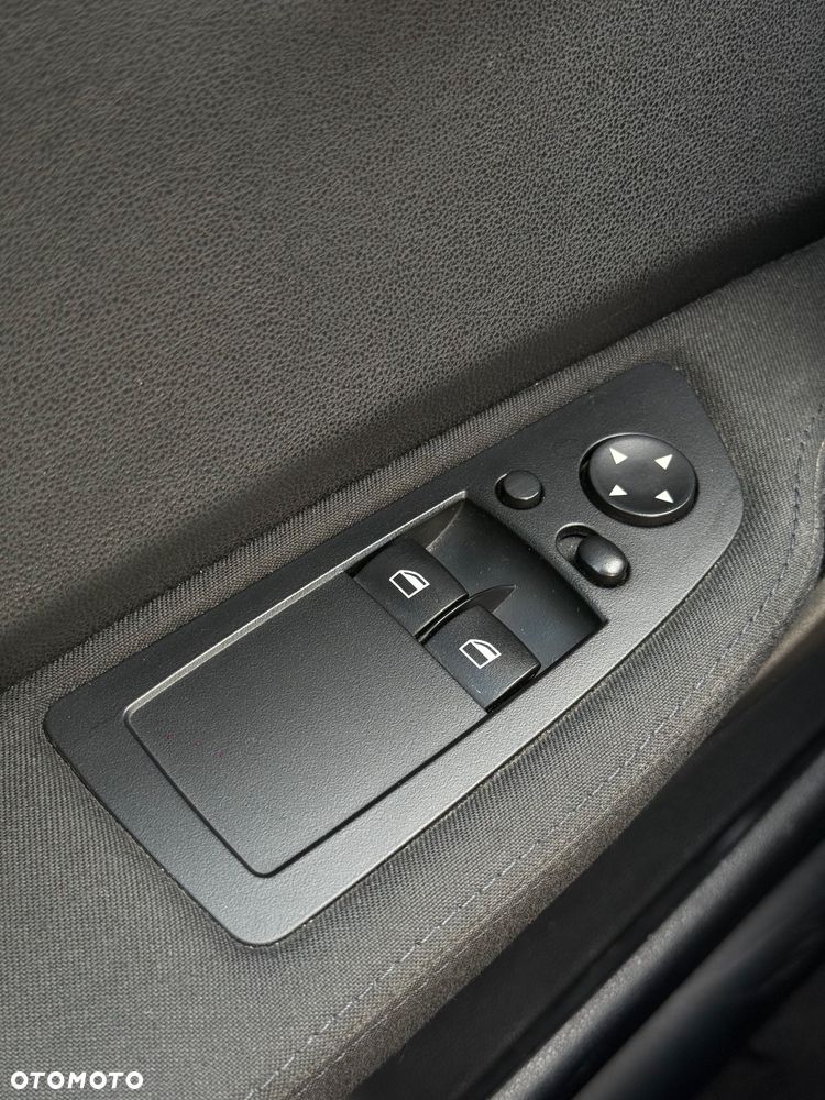 BMW Seria 1 - 13