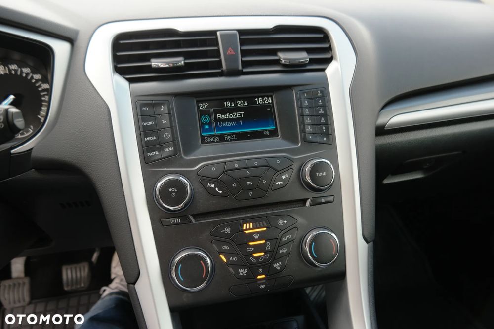 Ford Mondeo - 26