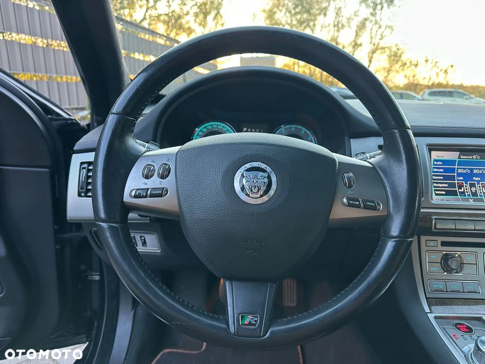 Jaguar XF XFR 5.0 V8 Kompressor - 38
