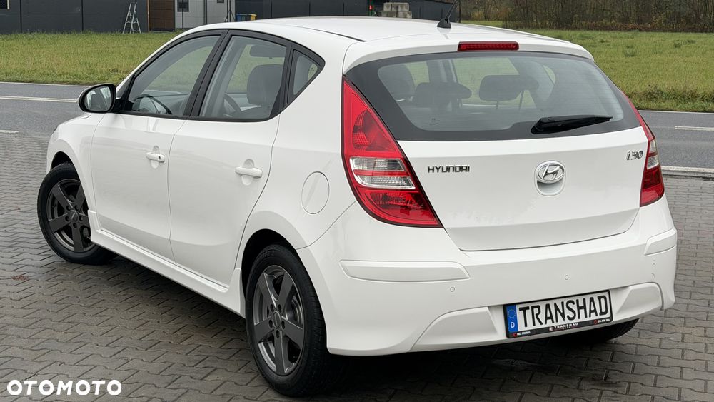 Hyundai i30 1.4 FIFA WM Edition - 15