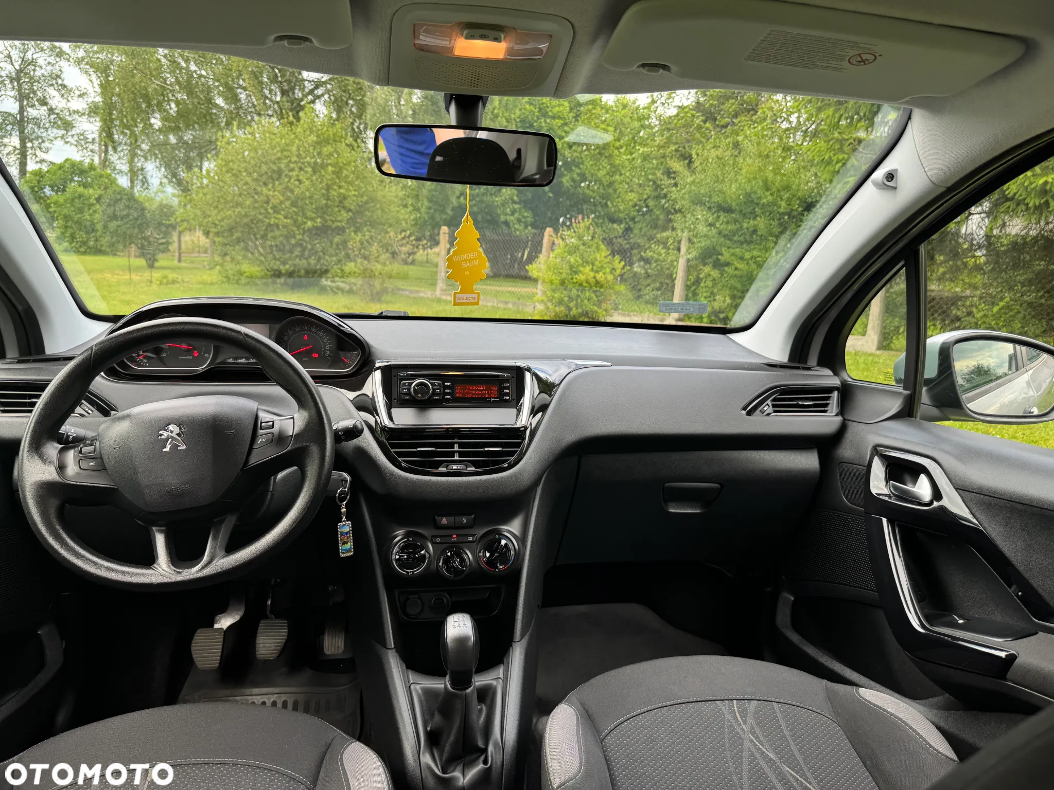 Peugeot 208 1.6 e-HDi Active STT - 17