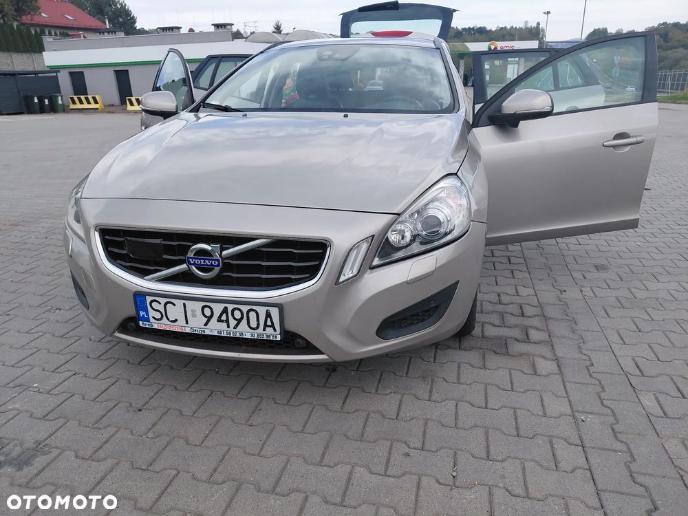 Volvo V60 - 2