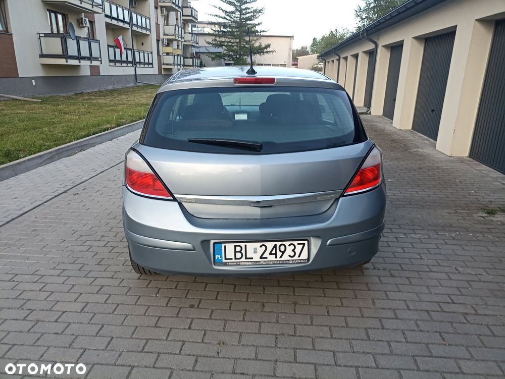 Opel Astra 1.6 Elegance - 2