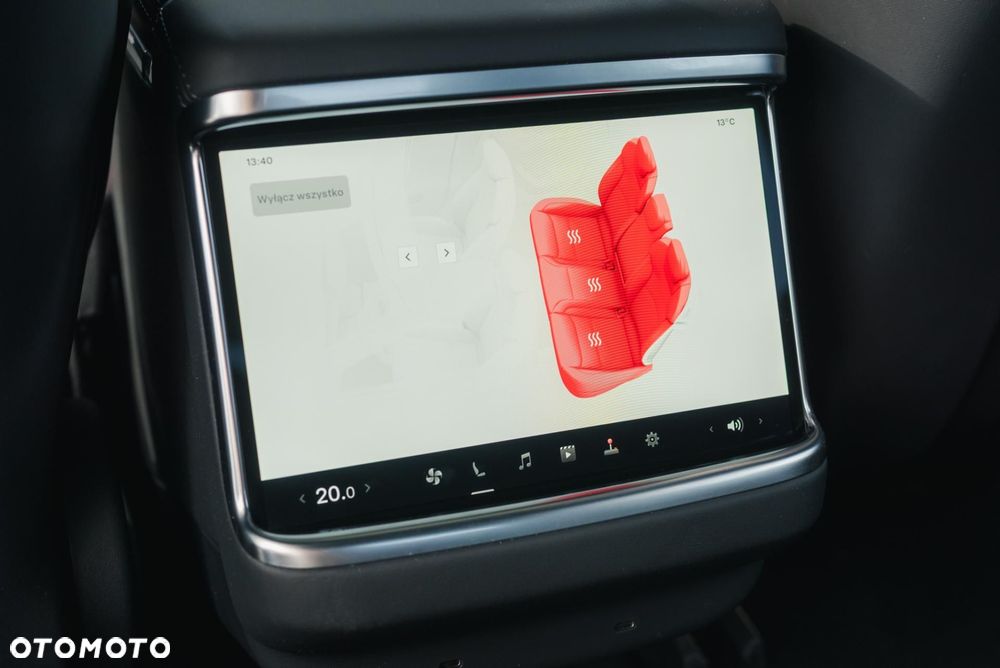 Tesla Model S - 33