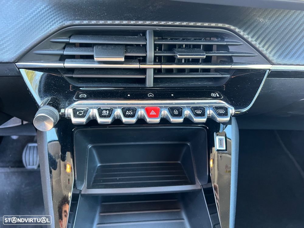 Peugeot 208 1.2 PureTech Active - 22