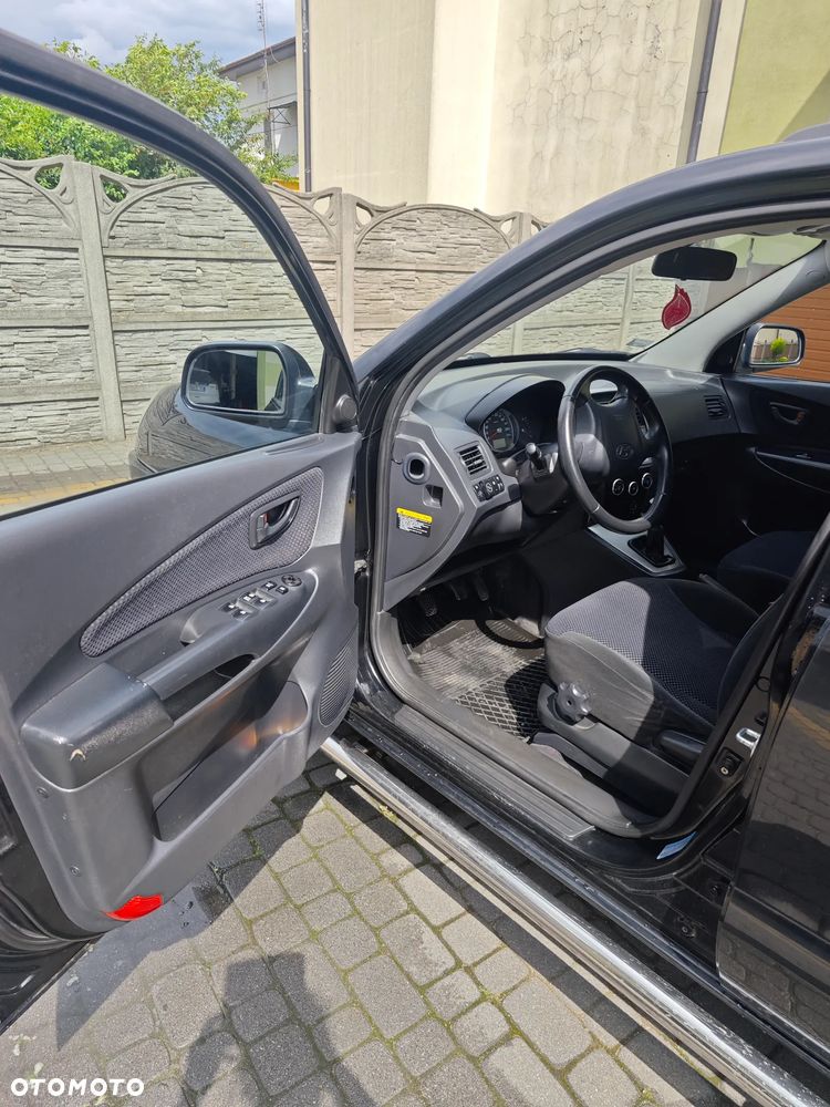 Hyundai Tucson 2.0 Comfort 2WD - 3