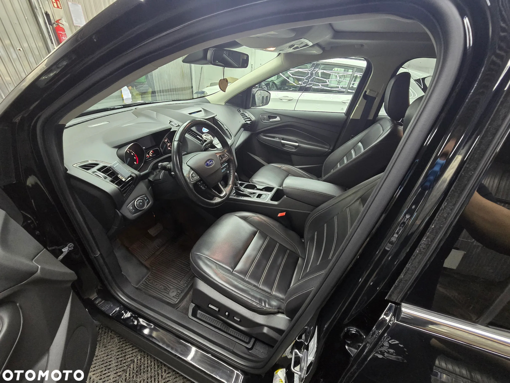 Ford Escape 1.5 EcoBoost AWD SE - 4