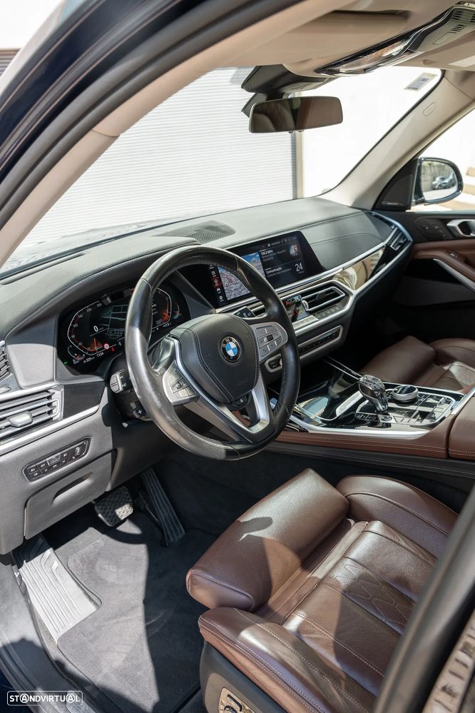 BMW X7 xDrive30d - 29
