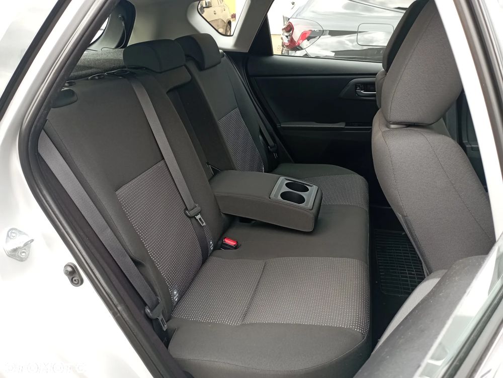 Toyota Auris 1.6 Dynamic - 10